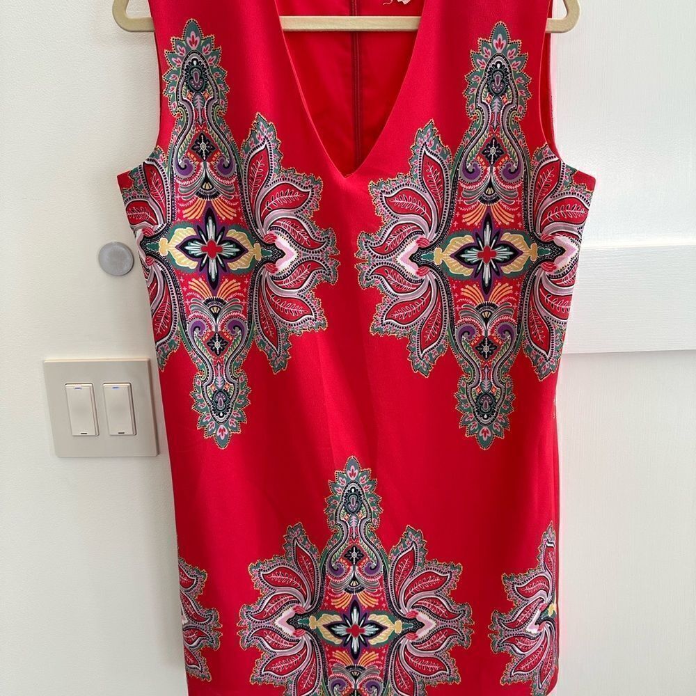 Nicole Miller orange Paisley-like print dress. Size large